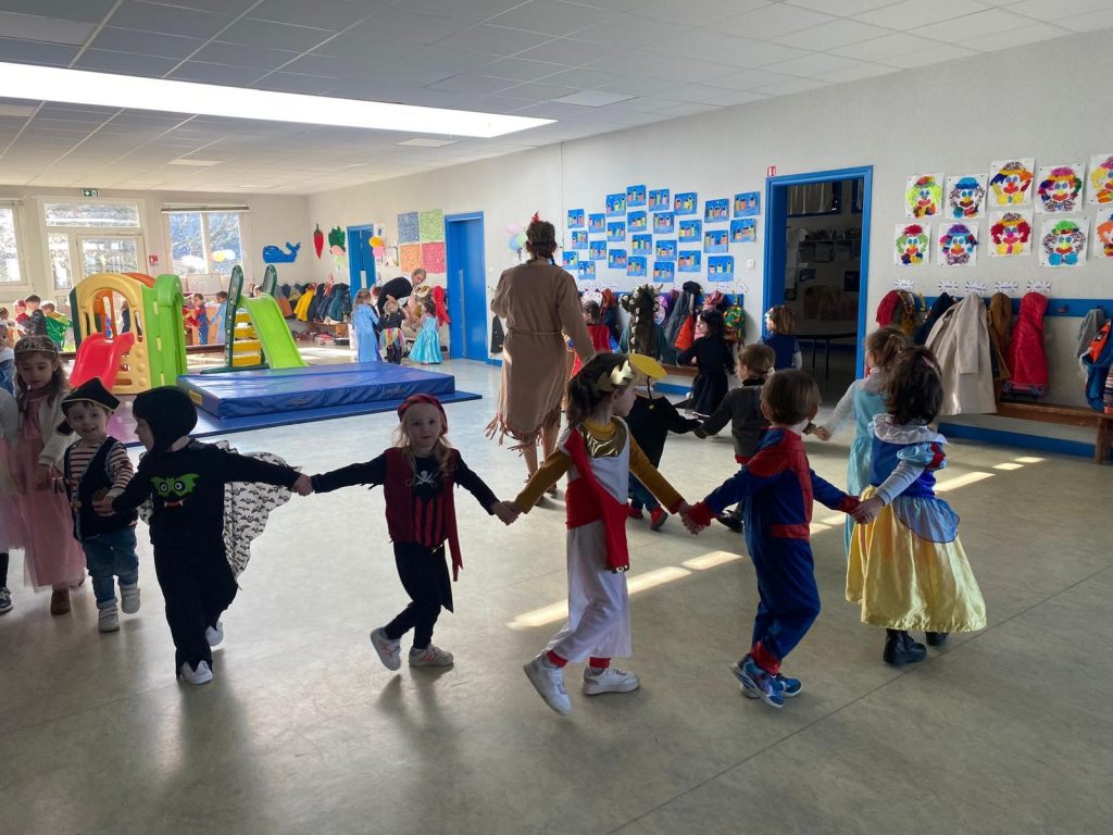 La Garderie Educative Le Clown Sur La Lune blog | Ecole Saint Joseph