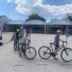 La prévention routière installe sa piste dans la cour de l’école